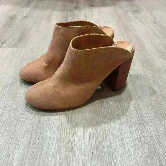 Report Women’s Sweden Slip On Chunky Heel Tan Bootie - Picture 2 of 8